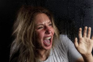 Quels sont les symptômes du burn-out chez la femme ?